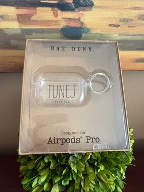 RAE DUNN CLEAR SILICONE "TUNES" AIRPODS PRO CASE 🌟BNIB🌟